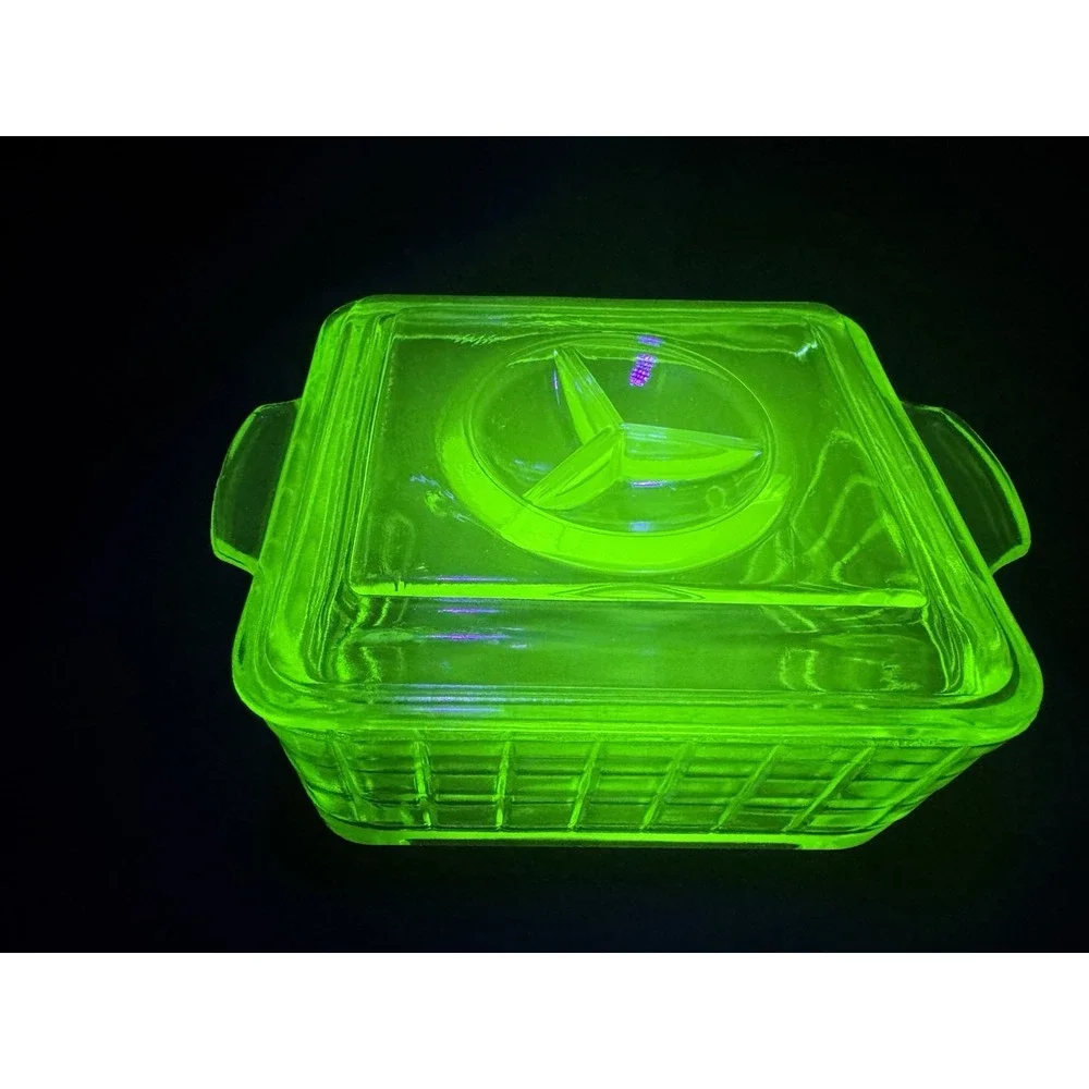 Hazel-Atlas Glass Company Square refrigerator Dish Y Pattern Lid Antique 1920s
